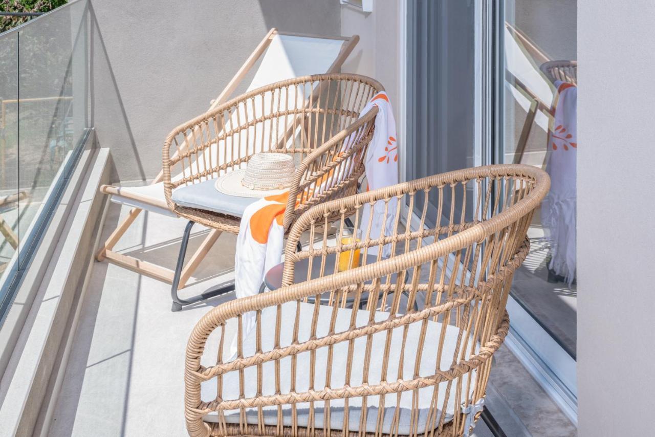 Mk Summer Breeze Luxury Apartments Agia Pelagia Dış mekan fotoğraf