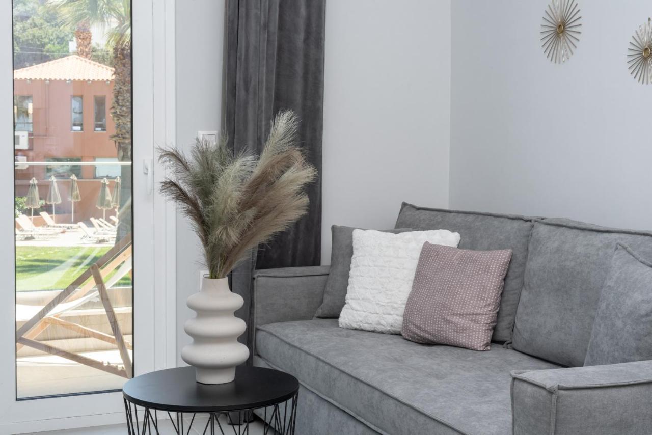 Mk Summer Breeze Luxury Apartments Agia Pelagia Dış mekan fotoğraf
